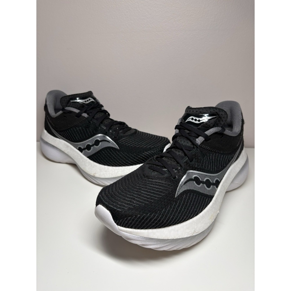 Saucony Kinvara Pro Mens Athletic‎ Running Shoes Black White S10847-10 - Size 10